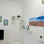 House Apartment *